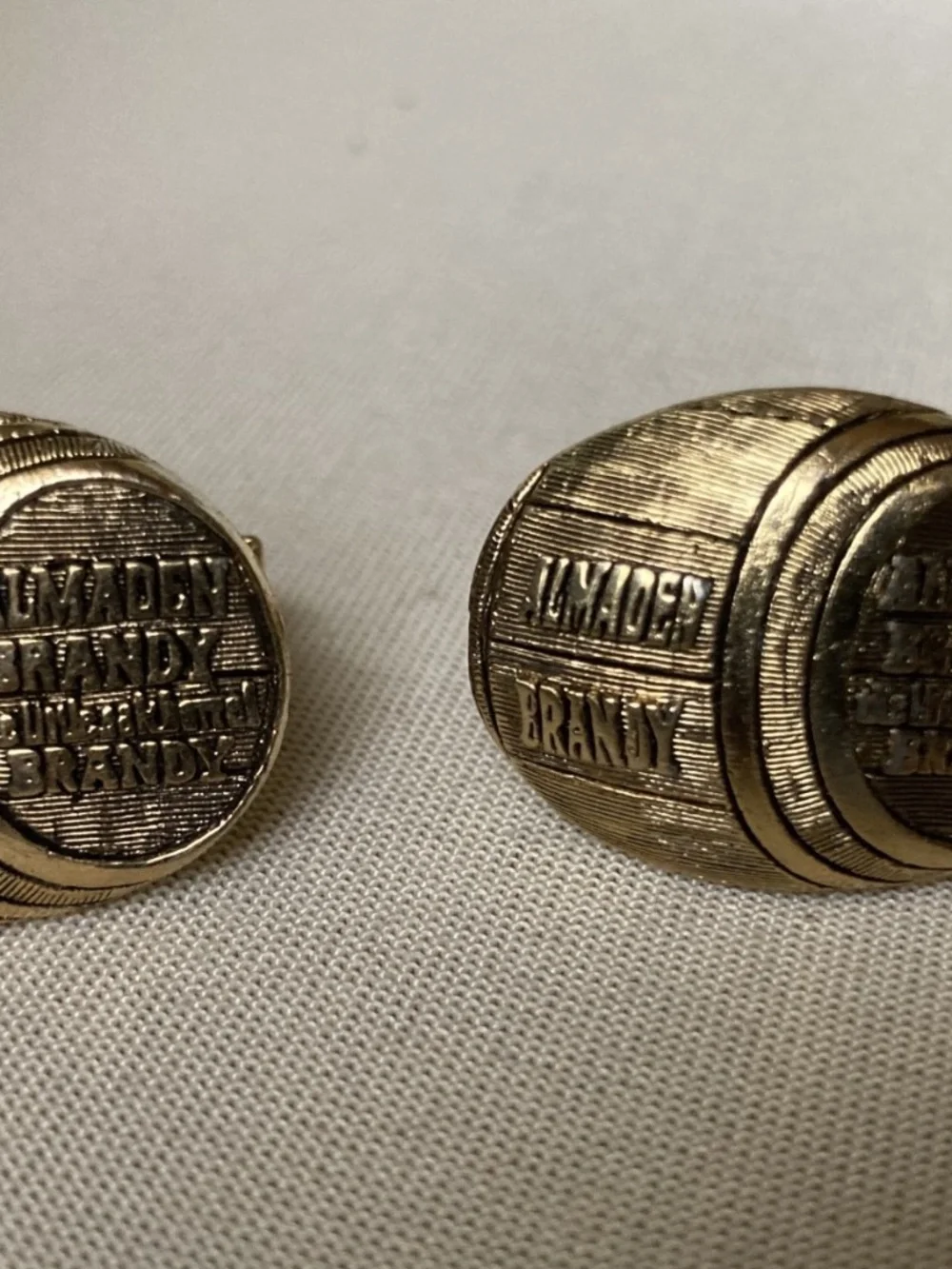 VintageAlmaden Brandy3D Barrel Cufflinks Gold Tone Advertising Novelty